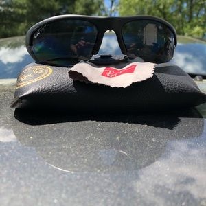 Ray-Ban Men’s POLARIZED Sports Sunglasses
